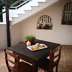 Bed & Breakfast Monacis
