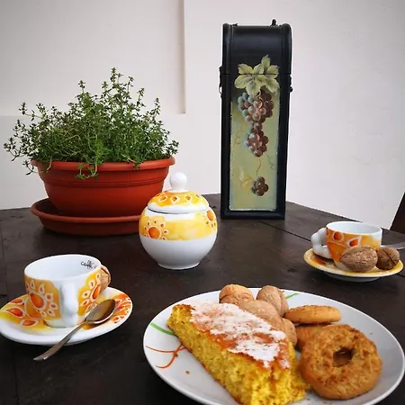 Monacis Bed & Breakfast 3*
