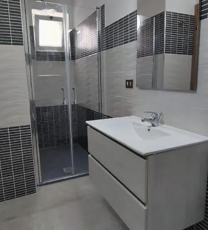 Monacis 3*